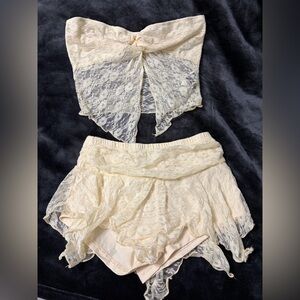 SHEIN Cream Lace Skirt Set